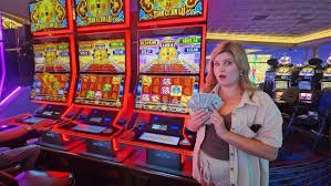 Pemain di Jakarta menikmati permainan Microgaming di platform luky777 dengan dukungan pembayaran lokal